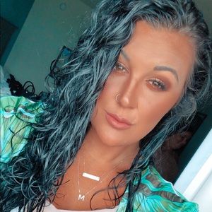 Meet your Posher, Tori